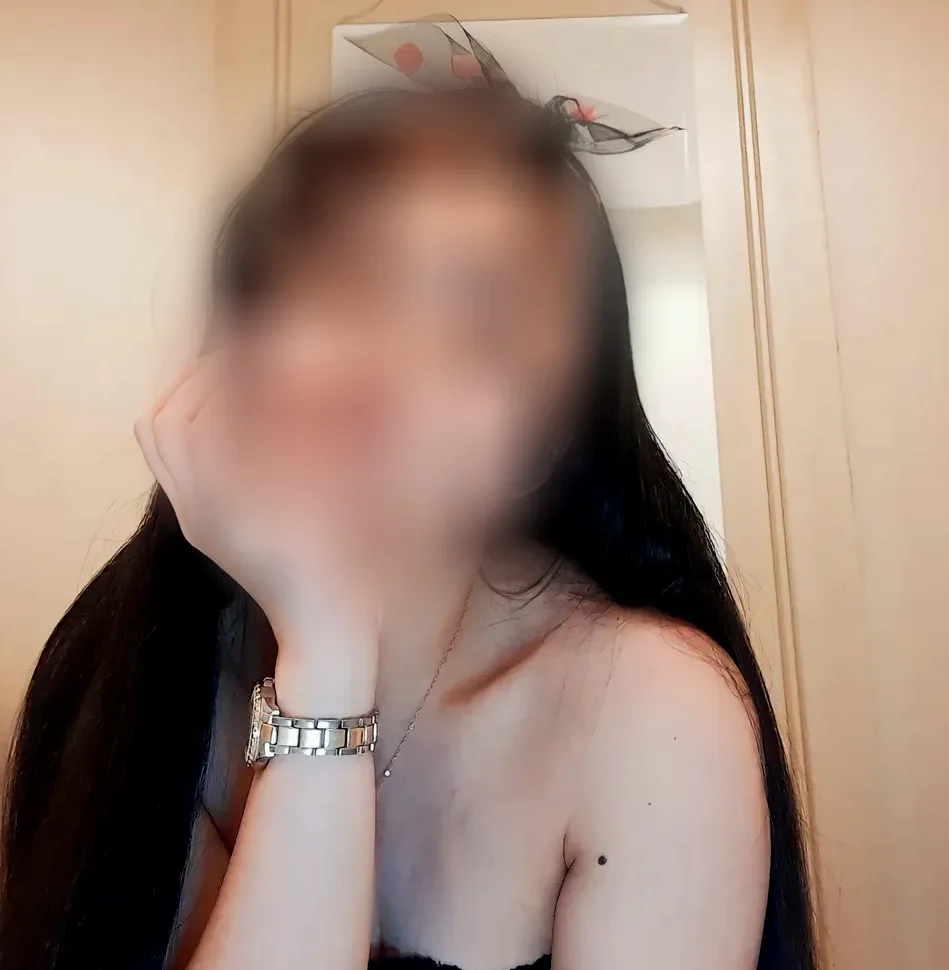Annika, 32