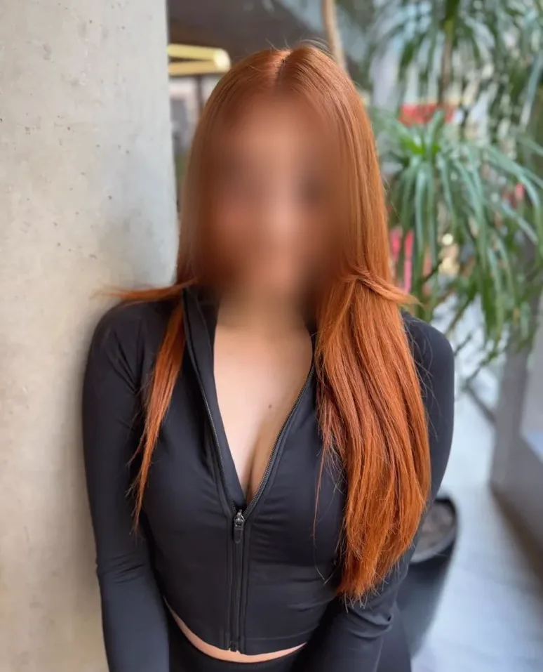 Emily, 21
