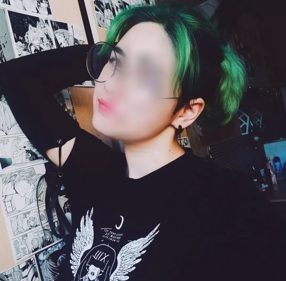 Emma, 22
