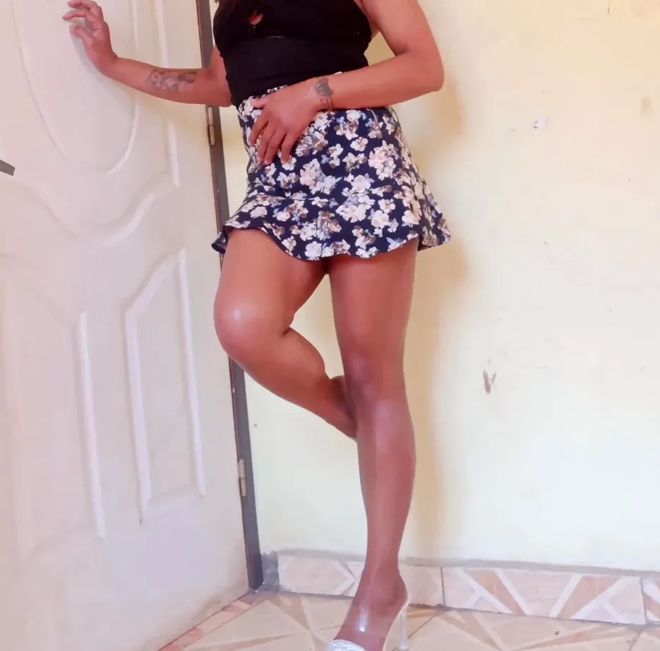 Ramona, 27